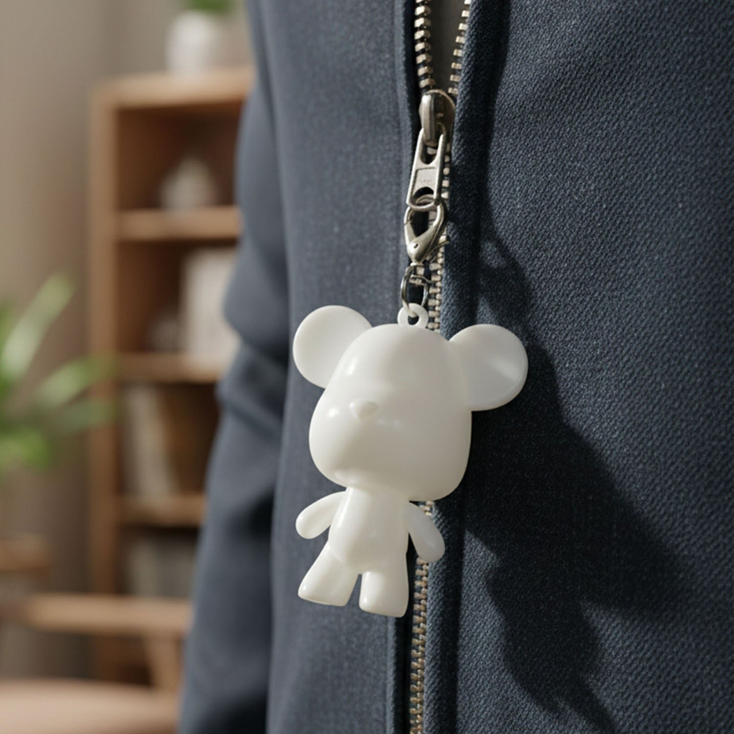 whitekeychain2 02 1.jpg
