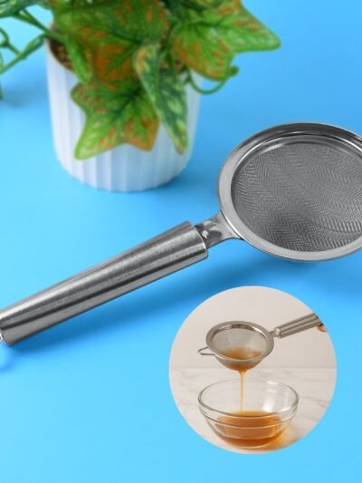 Stainless Steel Mesh Strainer – Fine Mesh & Heat-Resistant Handle