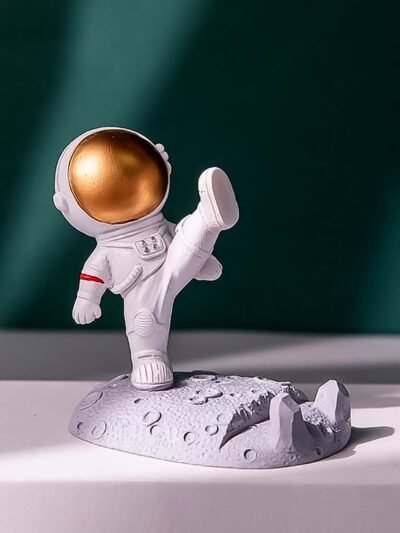 Astronaut Phone Holder � 3D Spaceman Design, Resin | PHOBIA