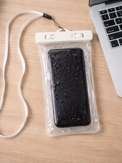 Waterproof Phone Pouch Bag – Clear Mobile Protection for Outdoors