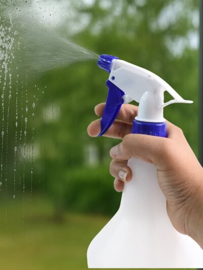Plastic Trigger Spray Bottle 1L – Adjustable Mist & Stream Spray
