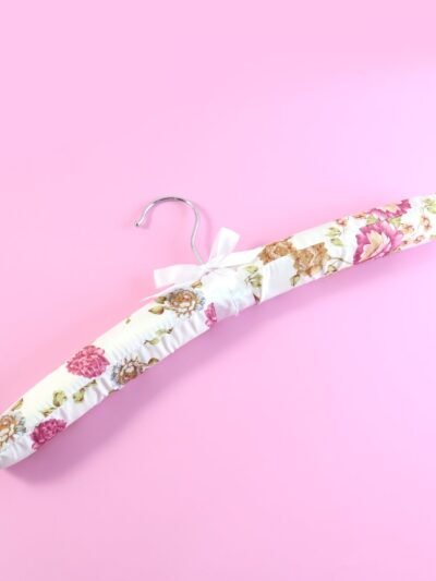 Padded Floral Clothes Hanger – Satin-Cushioned, Non-Slip Support