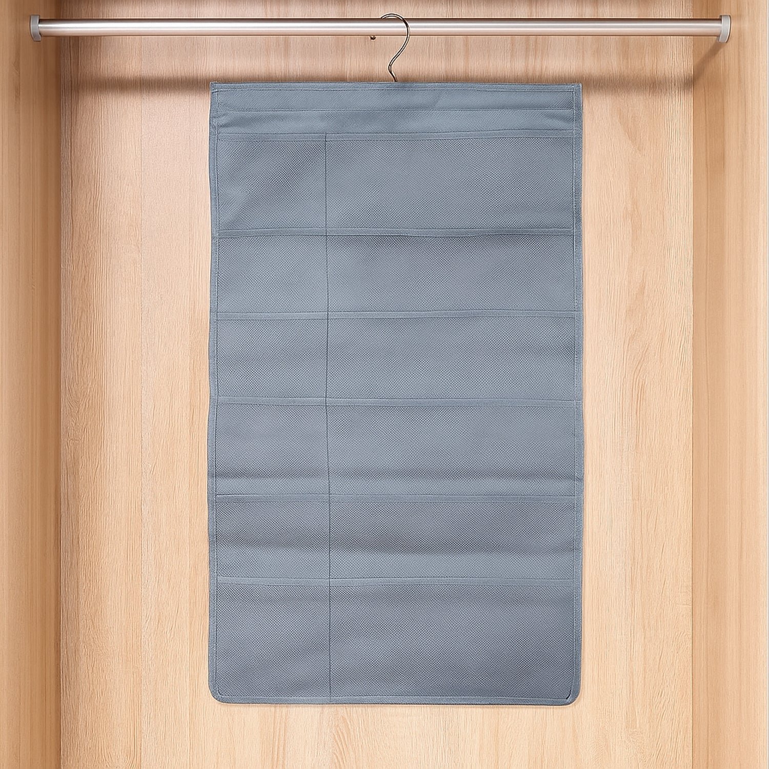 02 hanging bag.jpg