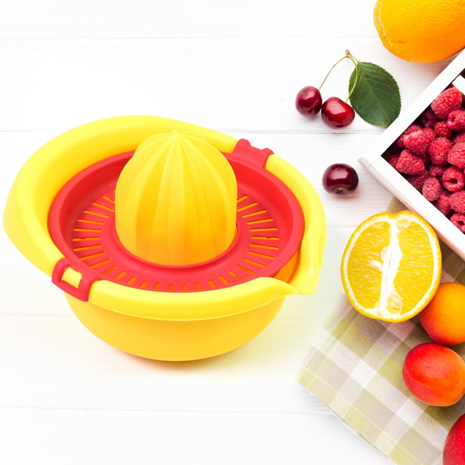 Orange Hand Press Juicer � Durable & Easy Clean | Corporate Kudos