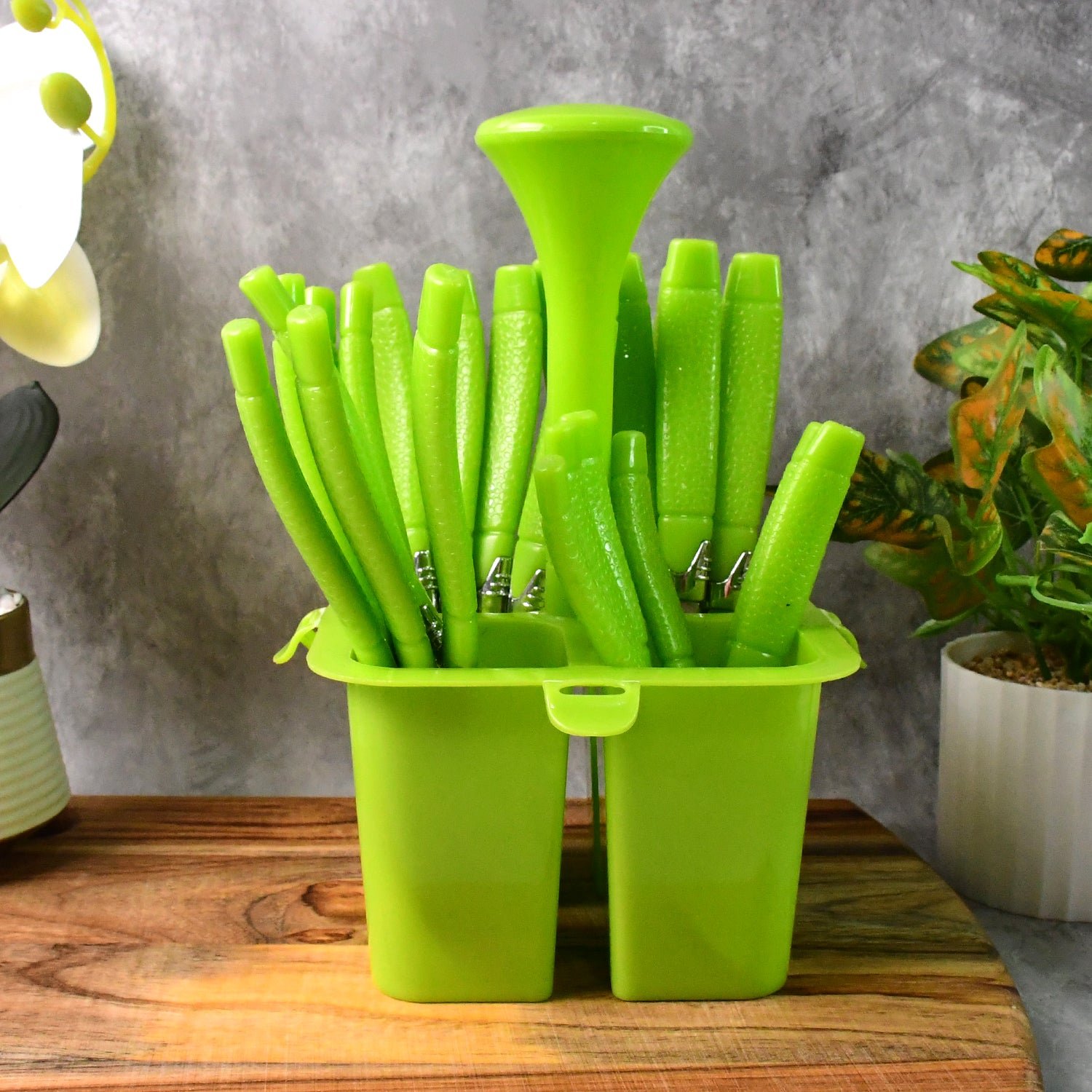 02 cutlery set.jpg