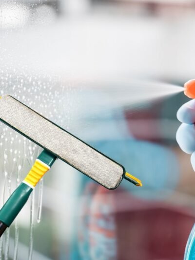3-in-1 Glass Wiper – Multi-Surface Cleaner for Home | Velvet Wipe
