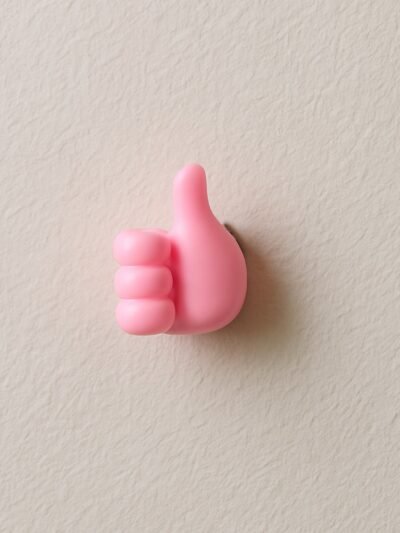 Hand-Shaped Wall Clip Holder – Pink Silicone Cable Organizer