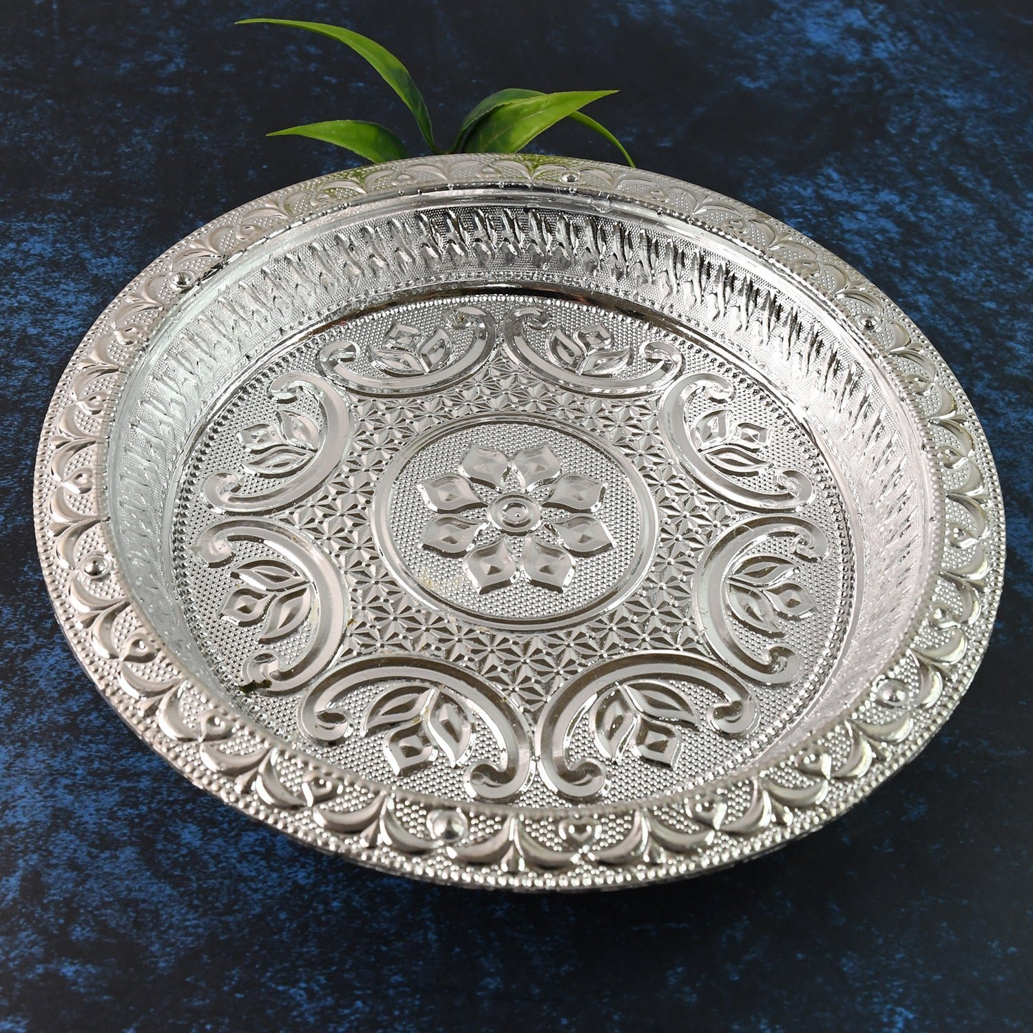 Silver Finish Plastic Pooja Thali – Lightweight & Durable