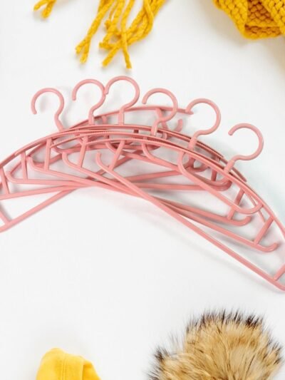 Plastic Cloth Hangers – Set of 6 Durable Non-Slip Wardrobe Organizers