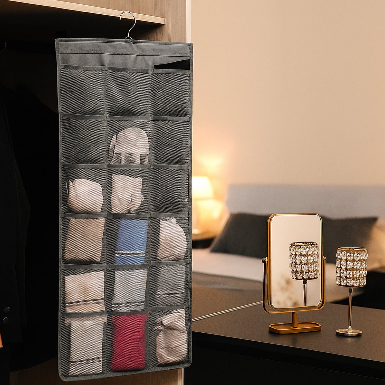 04 hanging bag.jpg 04 hanging bag.jpg