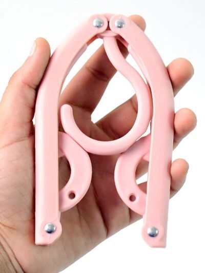 Foldable Travel Hanger – Lightweight, Space-Saving Design (1 Pc)