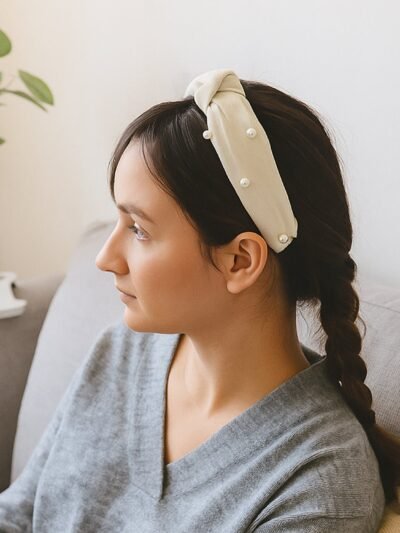 Ribbed Knot Hairband for Women – Soft, Stylish Comfort