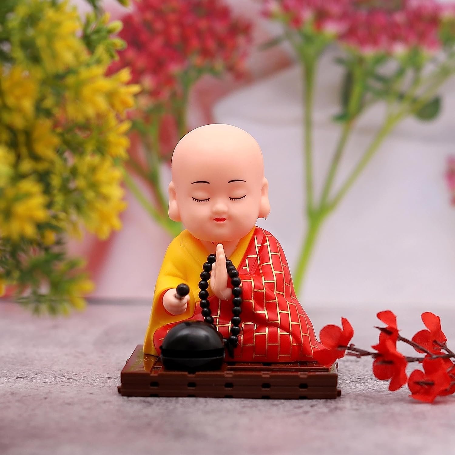 Solar Buddha Statue � Moving Head & Hand Decor | Styleva