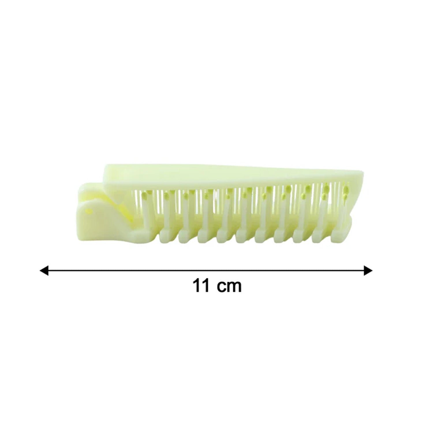 06 haircomb.jpg 06 haircomb.jpg