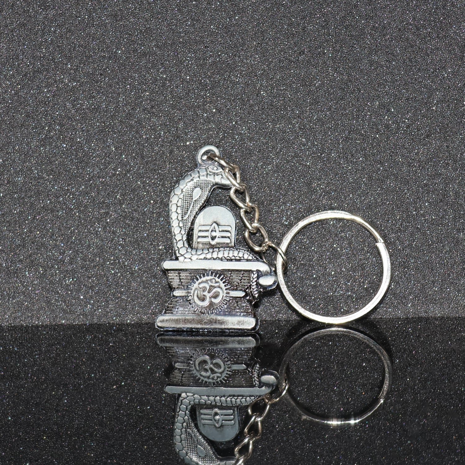 08 keychain.jpg 08 keychain.jpg