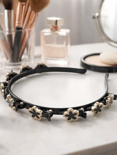 Decorative Floral Headband – Elegant Style with Non-Slip Grip