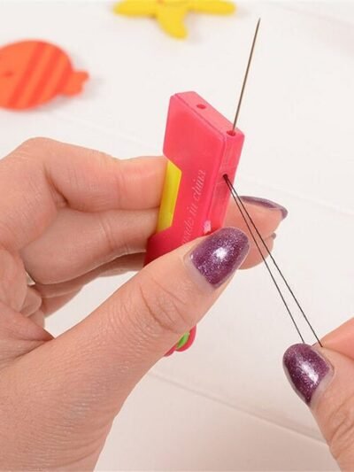 Automatic Needle Threading Device – Easy Sui Dhaga | Storenzo