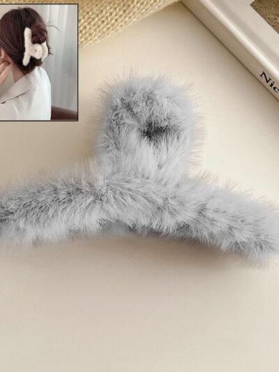 Plush Hair Claw Clip � Soft, Non-Slip & Stylish | Calm & Curl