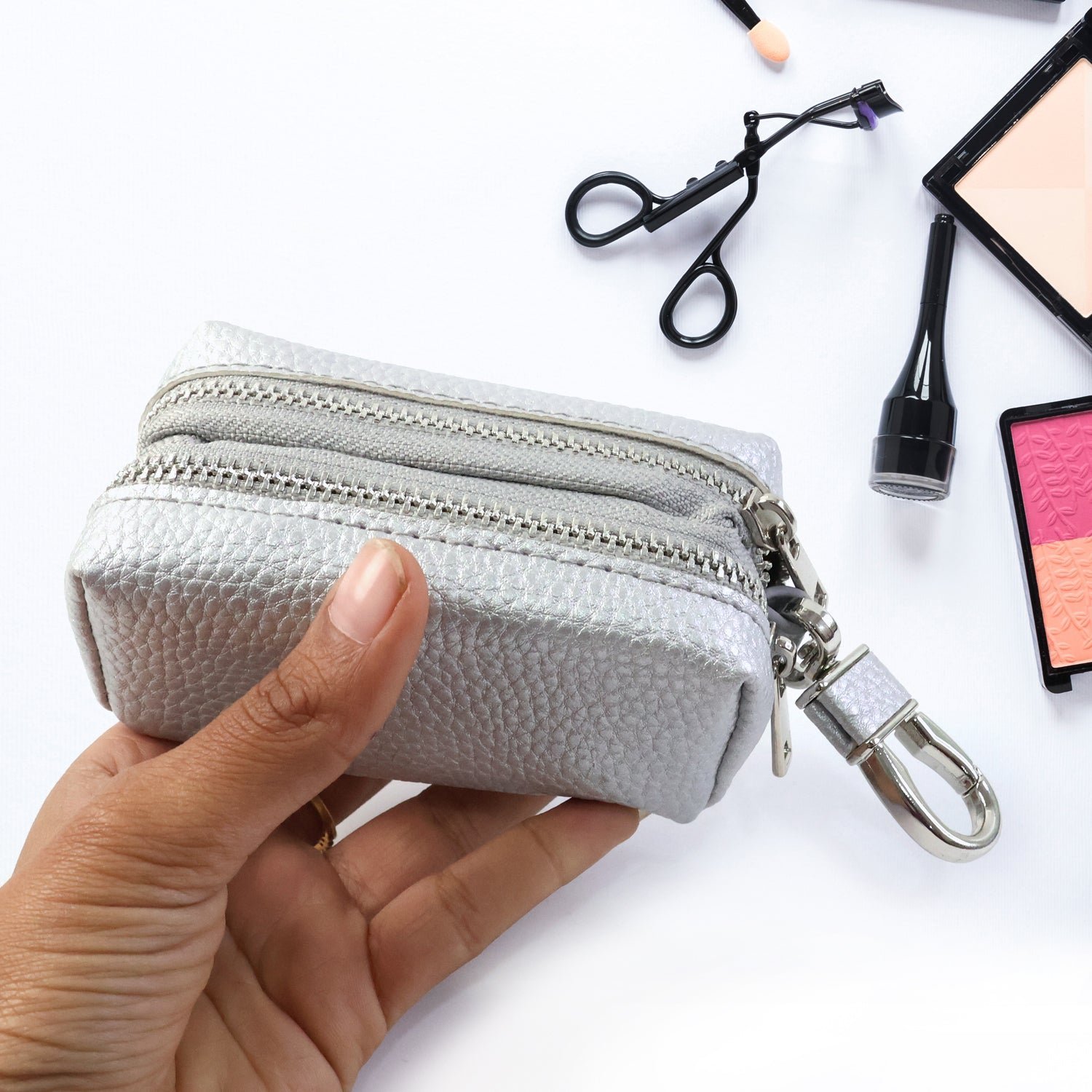 Compact Zipper Key Pouch – Secure Mini Coin Purse with Metal Clip
