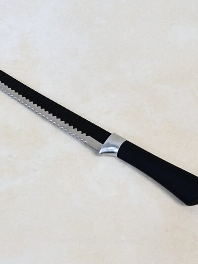 Serrated Bread Knife 32 cm – Ergonomic Grip for Smooth Slicing