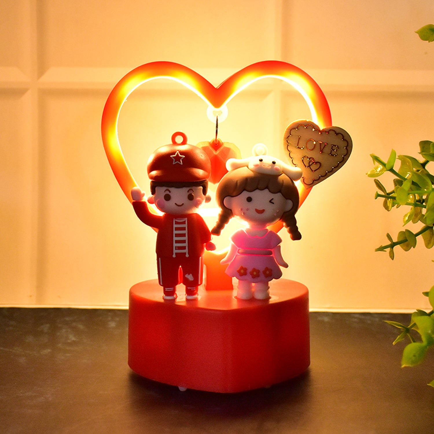 couple showpiece 01 eefa6389 1b19 44c3 b636 8195f56d60ae.jpg