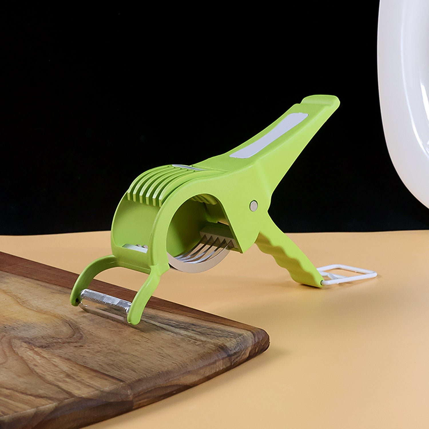 cutter with peeler 02.jpg cutter with peeler 02.jpg