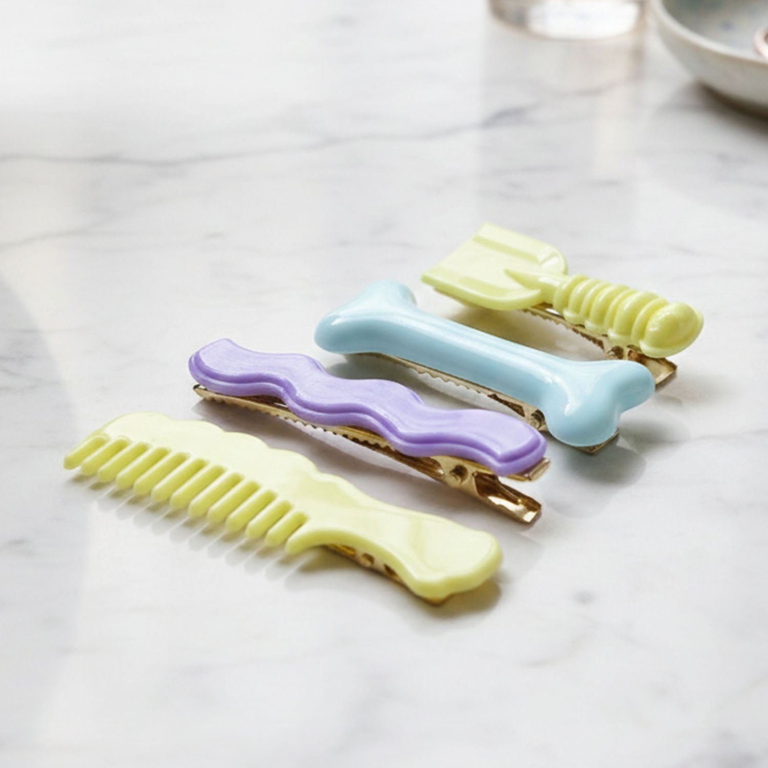 decorativealligatorhairclips 05.jpg decorativealligatorhairclips 05.jpg