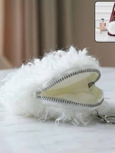 Mini Coin Purse – Soft Fluffy Compact Faux Fur Pouch
