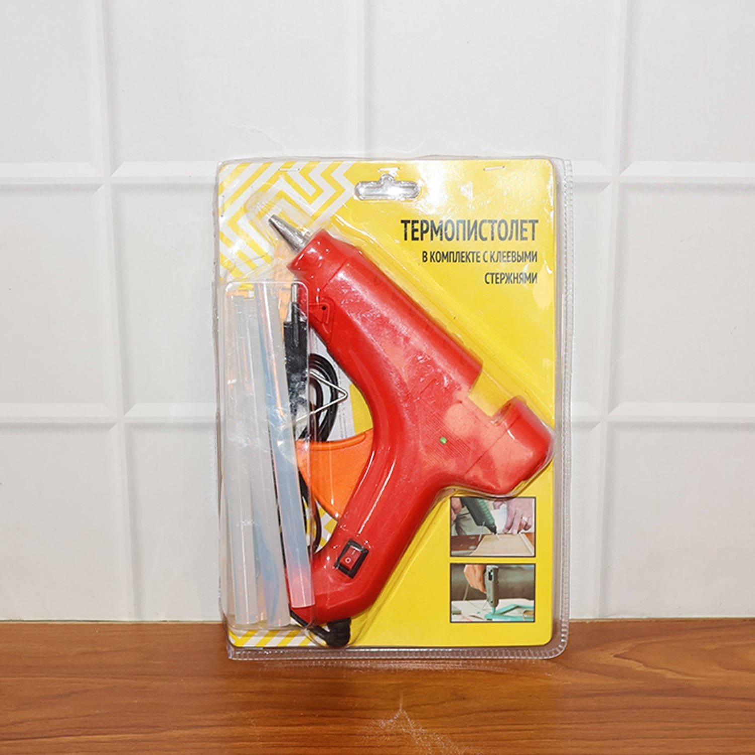20W Hot Melt Glue Gun – Fast Heating with 6 Transparent Sticks