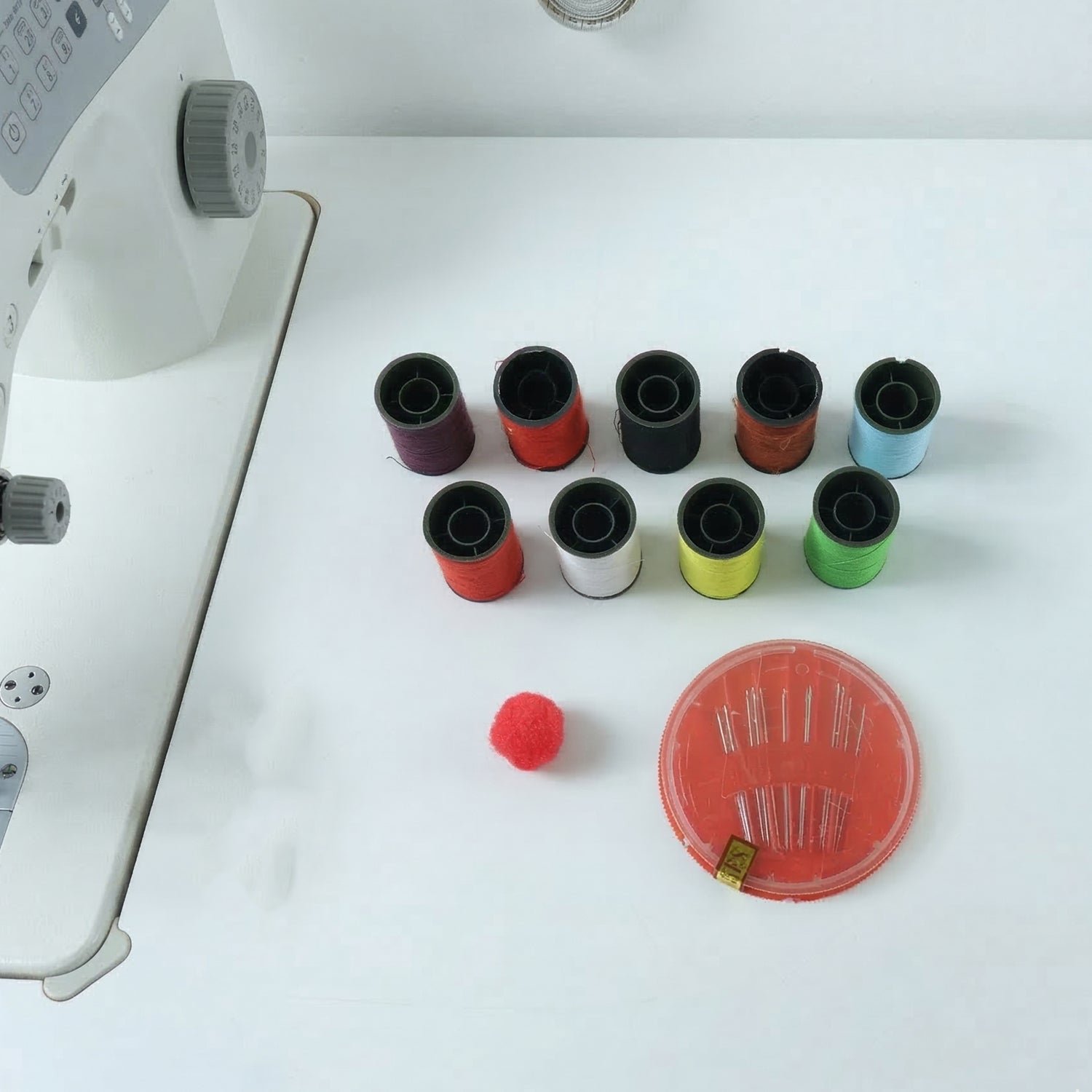 handsewingkit 05.jpg handsewingkit 05.jpg
