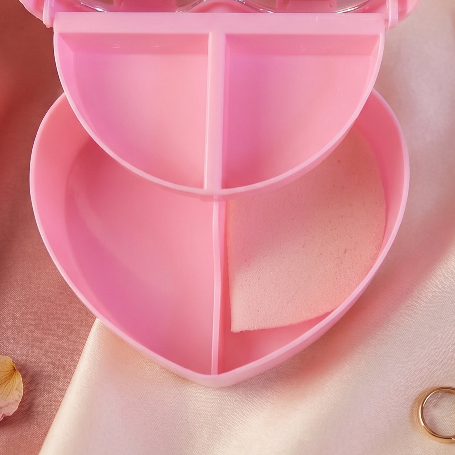 heart shape makeup box 4.jpg heart shape makeup box 4.jpg