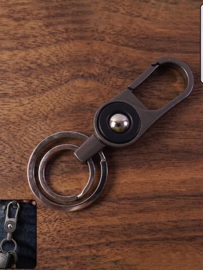 Metal Key Holder – Secure & Stylish Carabiner Clip for Keys