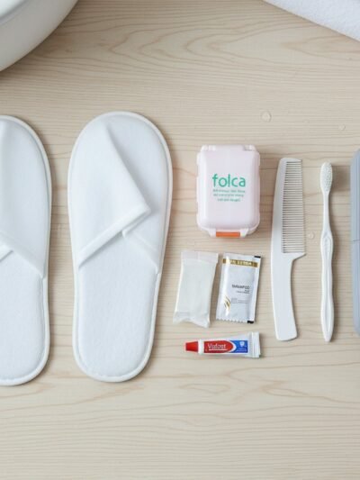 Travel Grooming Kit – 8 in 1 Compact Personal Care Set