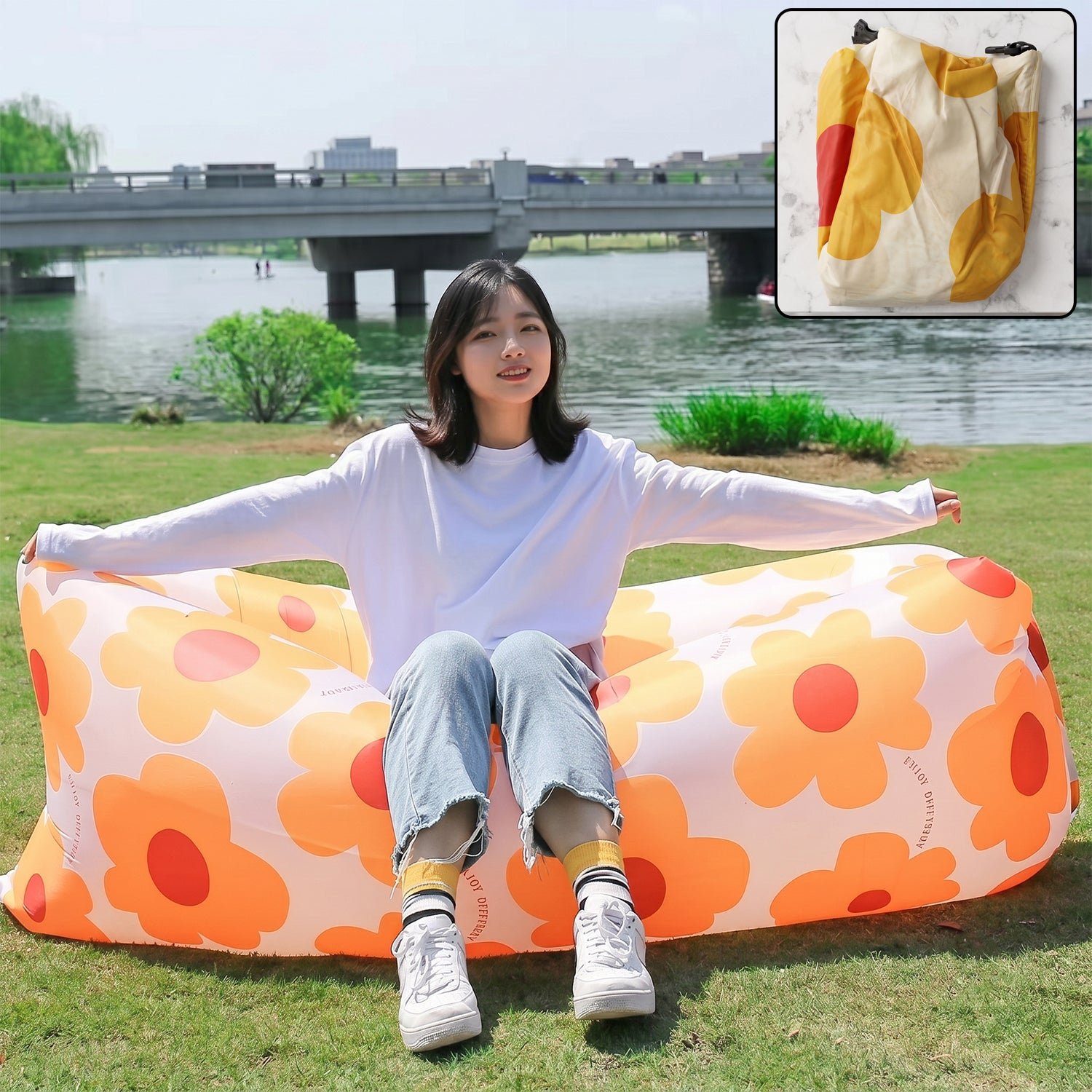 inflatablesofaflowerdesign 01.jpg