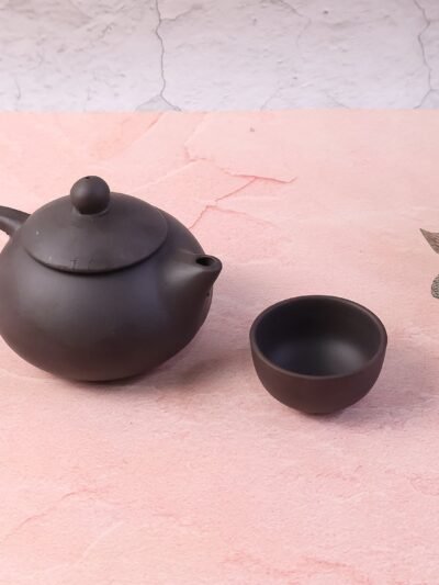 Matte Black Ceramic Tea Set – Elegant Teapot with 4 Cups