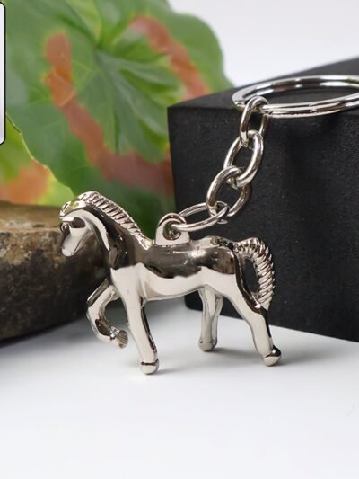 Metallic Horse Keychain – Durable Polished Chrome Accessory
