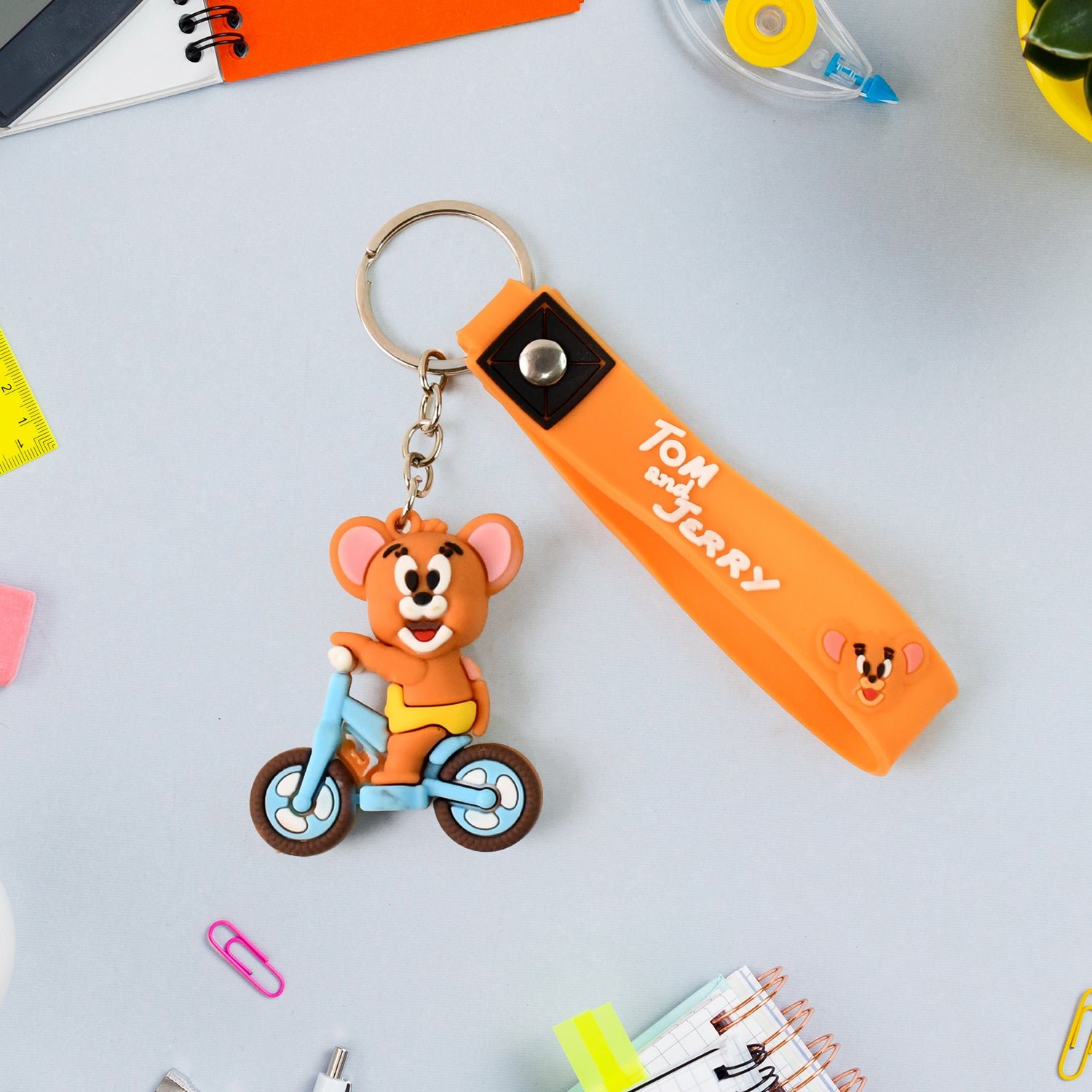 keychains 03 a887e803 56a7 417c 9e38 8e5070ae8c60.jpg