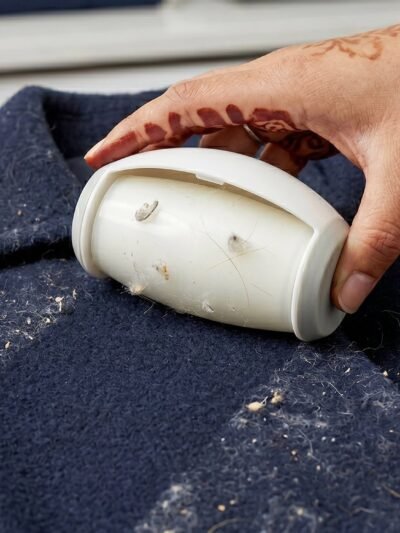 Reusable Lint Roller � Eco-Friendly & Portable for Clothes & Furniture