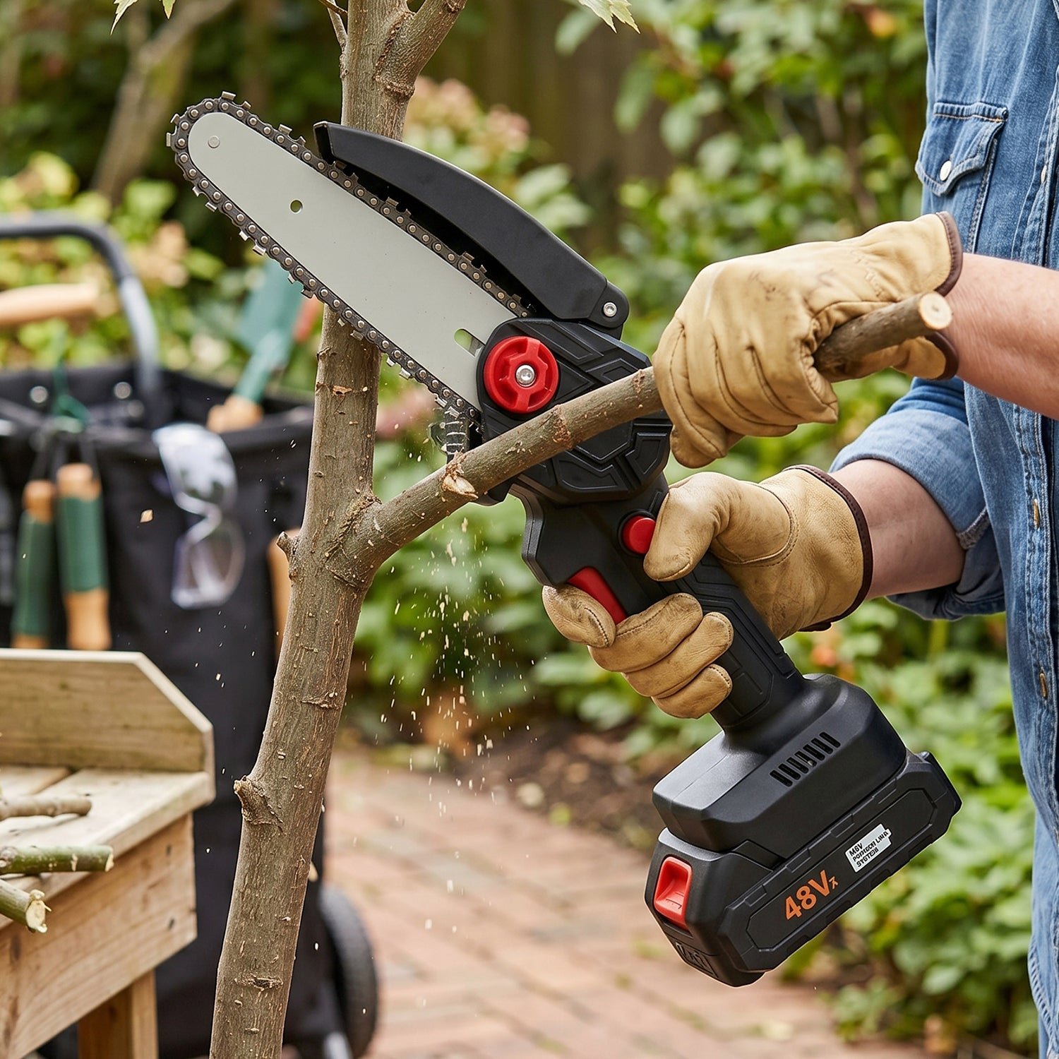 mini chainsaw cordless 5.jpg mini chainsaw cordless 5.jpg