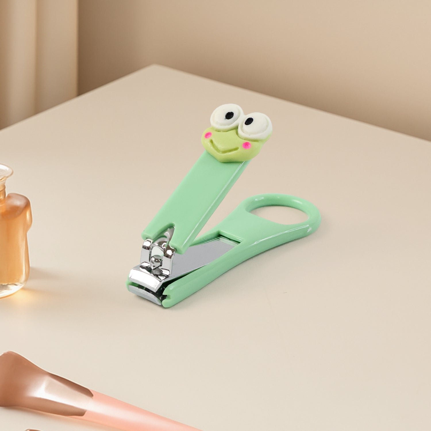 nail cutter 03 a5d9a4a6 9269 4ce3 a3fd ad7d16f64041.jpg nail cutter 03 a5d9a4a6 9269 4ce3 a3fd ad7d16f64041.jpg