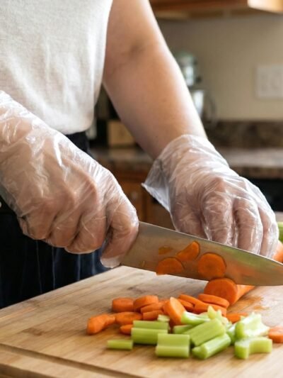 Disposable Plastic Gloves � Hygienic & Comfortable for Household Use
