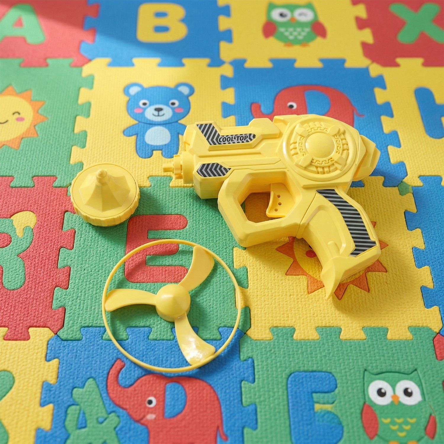 plasticflyingdisclaunchertoygun 05.jpg plasticflyingdisclaunchertoygun 05.jpg
