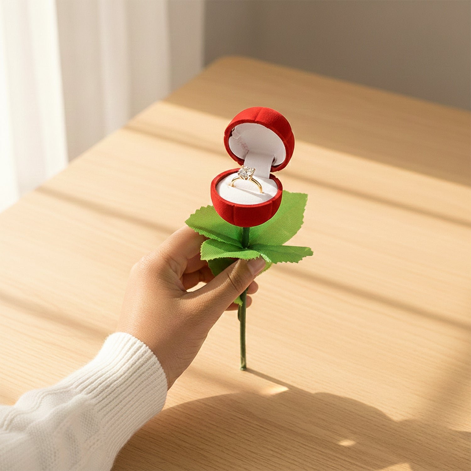 red rose ring box 02.jpg red rose ring box 02.jpg