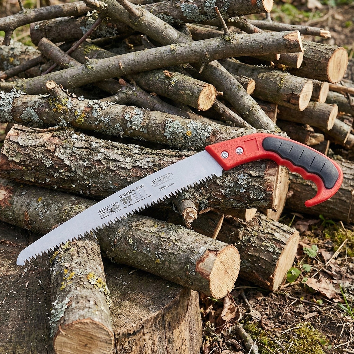 sawwithsheath 02.jpg sawwithsheath 02.jpg