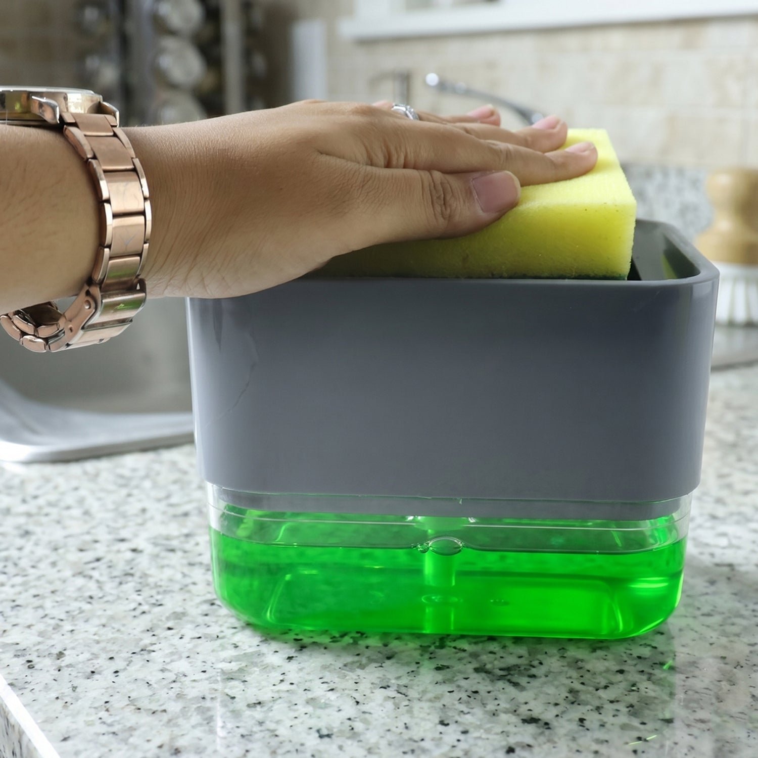 soapdispenser 05 c19cb6da b05d 4380 bd7f ce20e80ab873.jpg