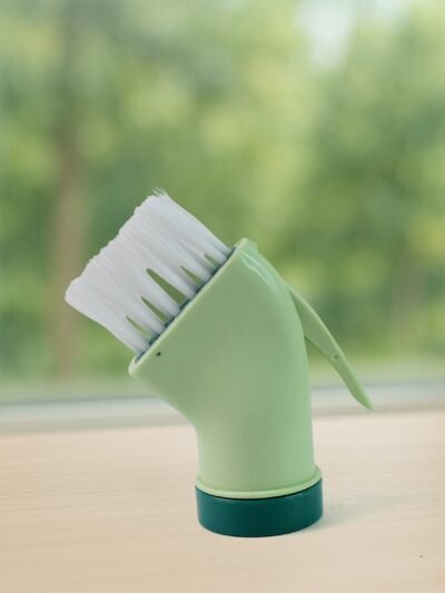 Connectable Cleaning Brush – Built-In Scraper for Narrow Spaces