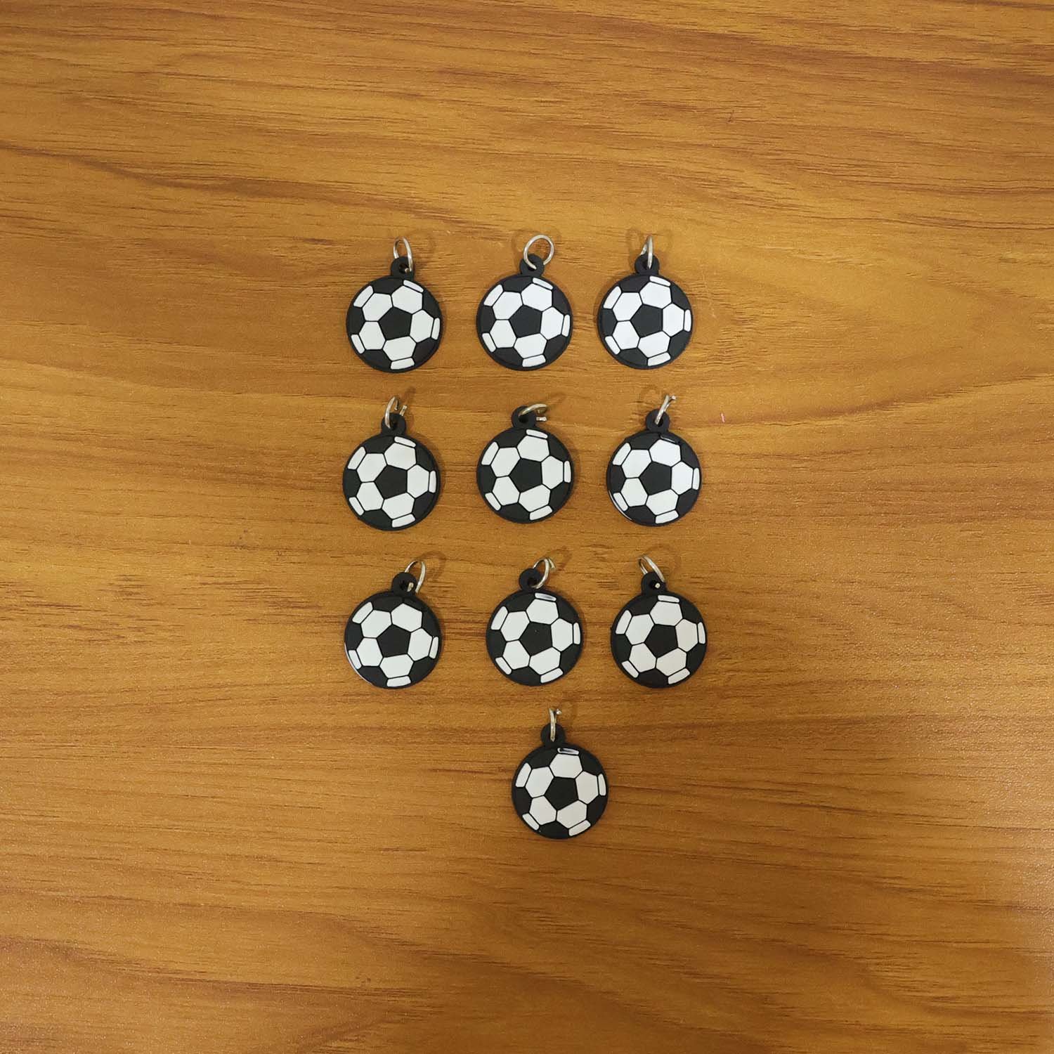 fooballkeychain6.jpg fooballkeychain6.jpg