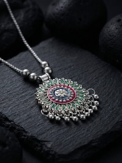 Floral Mandala Pendant Necklace – Antique Silver-Tone Oxidized Design