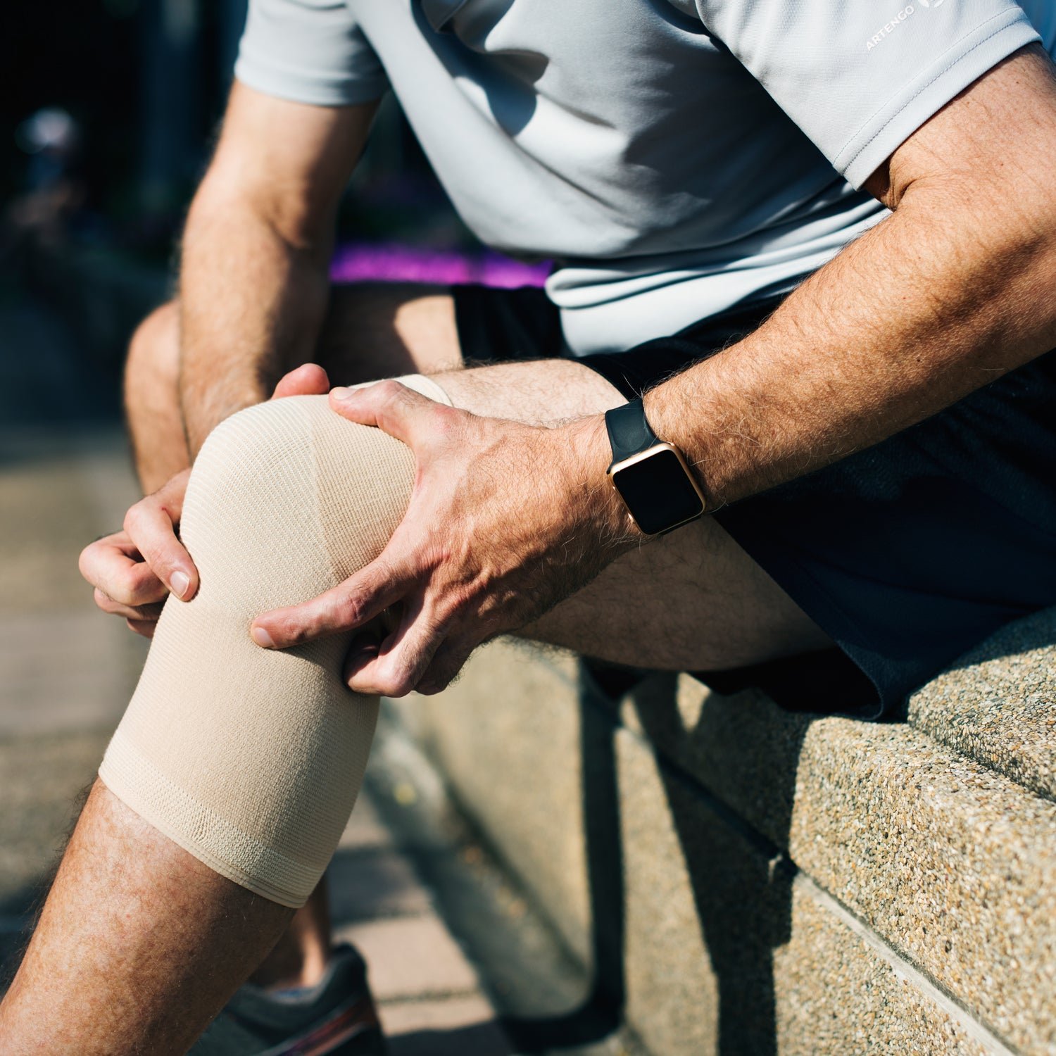 Medium Knee Support Cap for Pain Relief & Injury Recovery